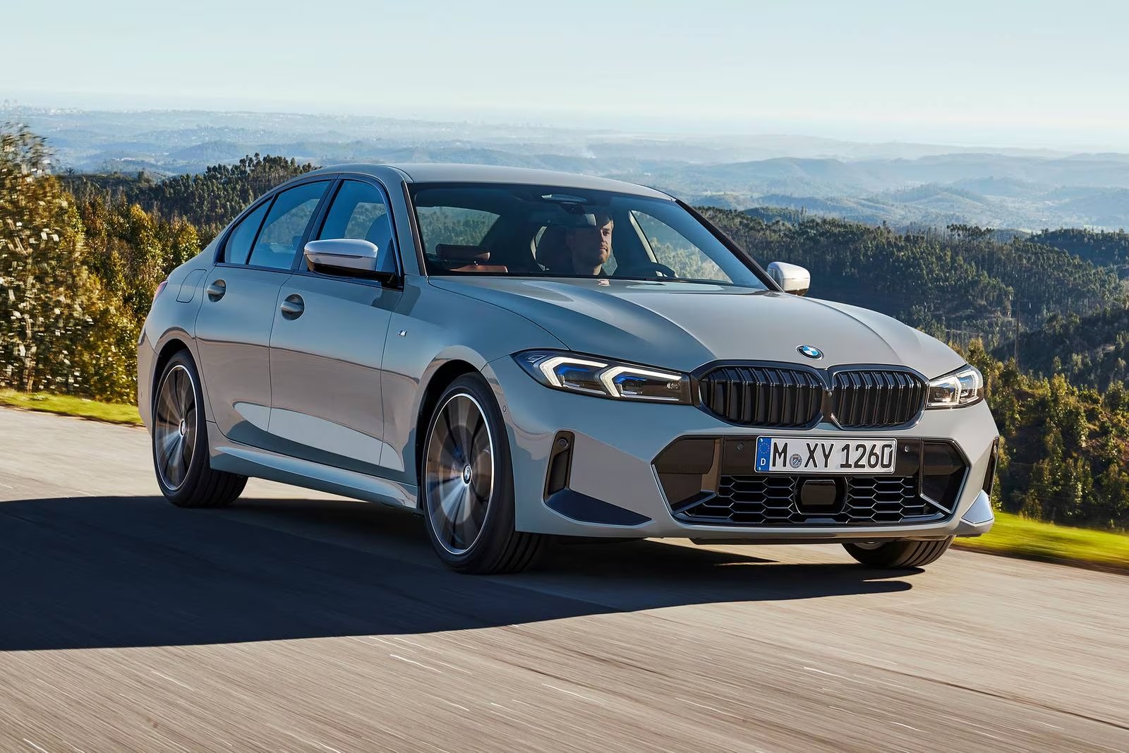 BMW 330e