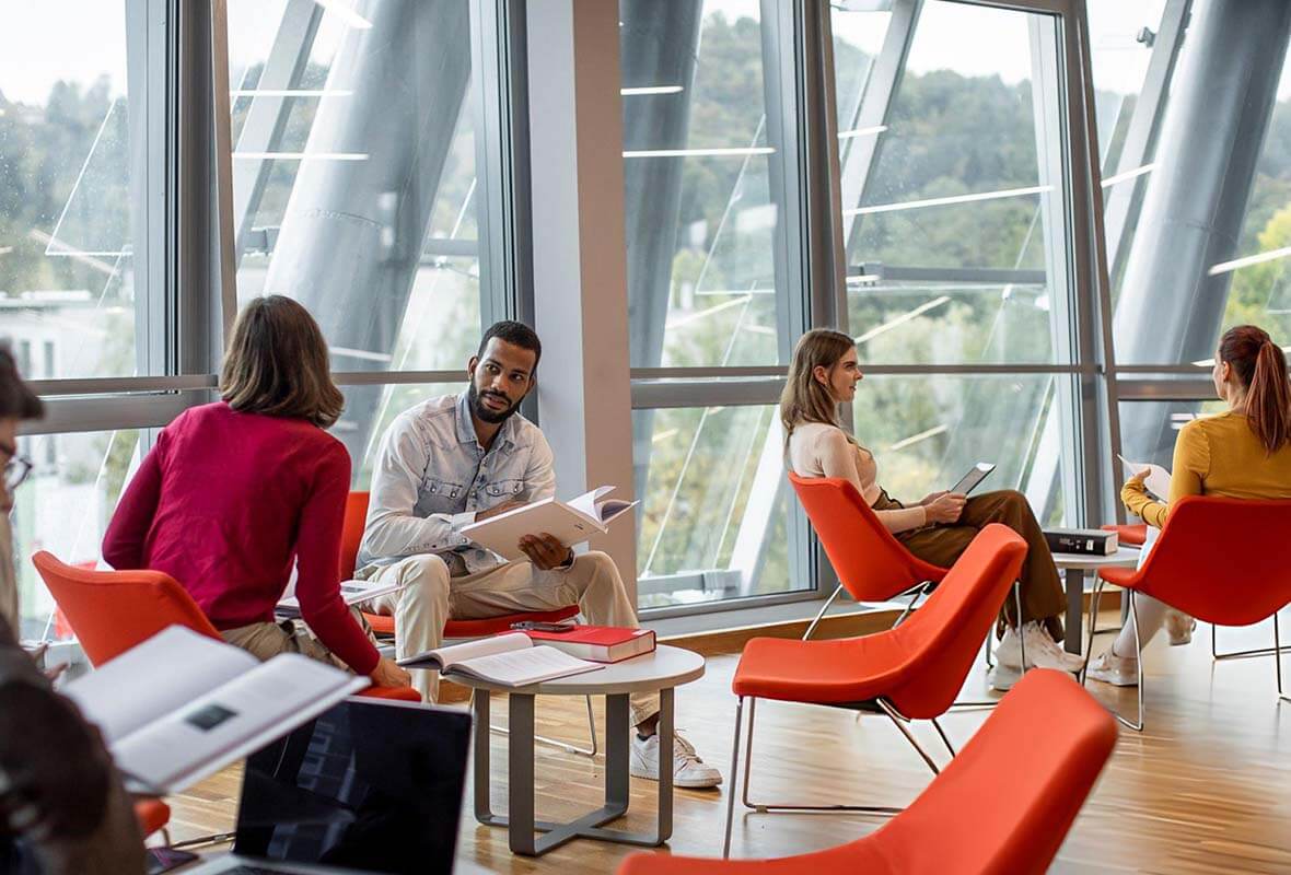 In culpa qui officia deserunt mollit anim est laborum.