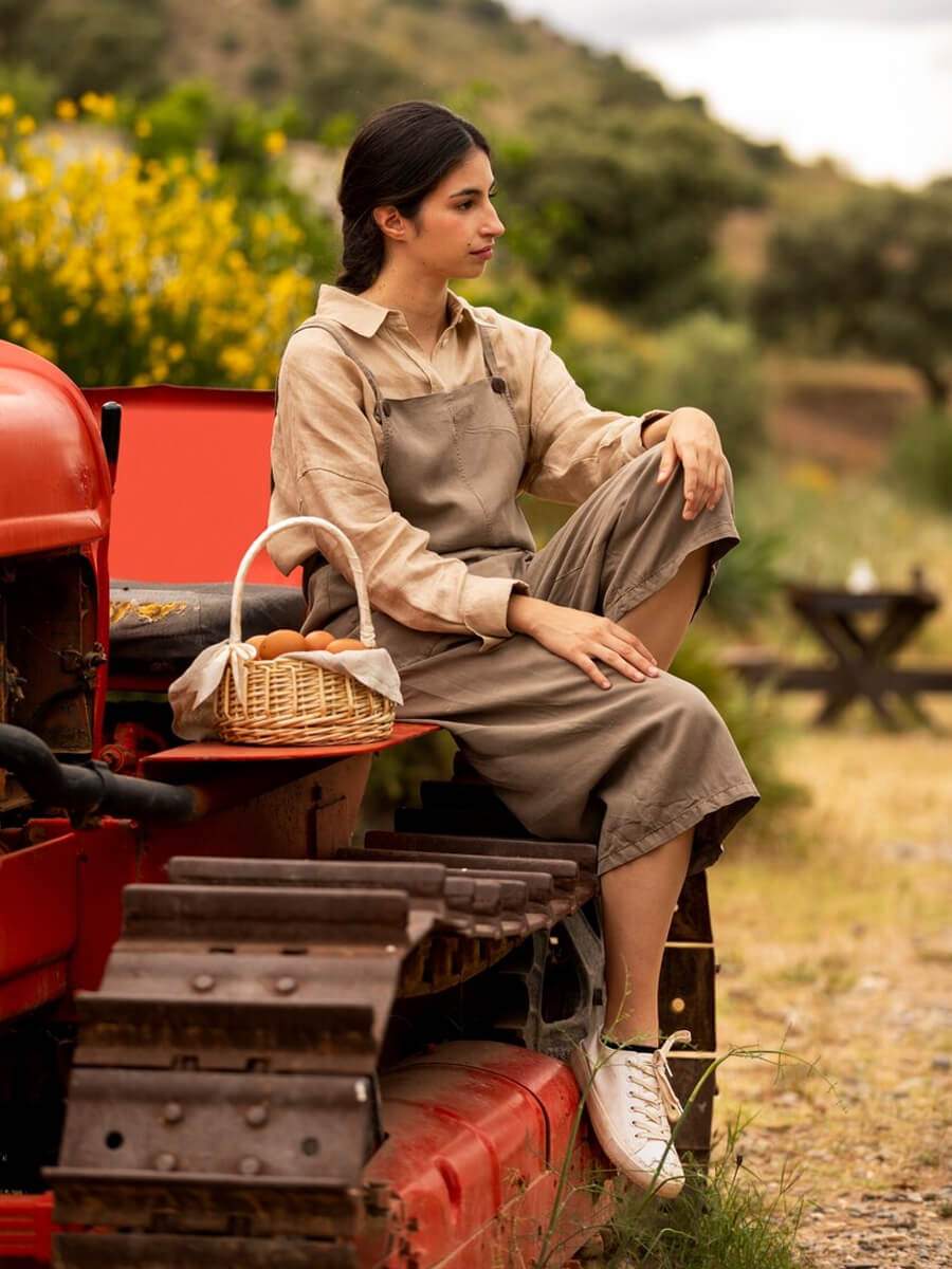 Tractor Rides and Farm Tours in the Countryside
